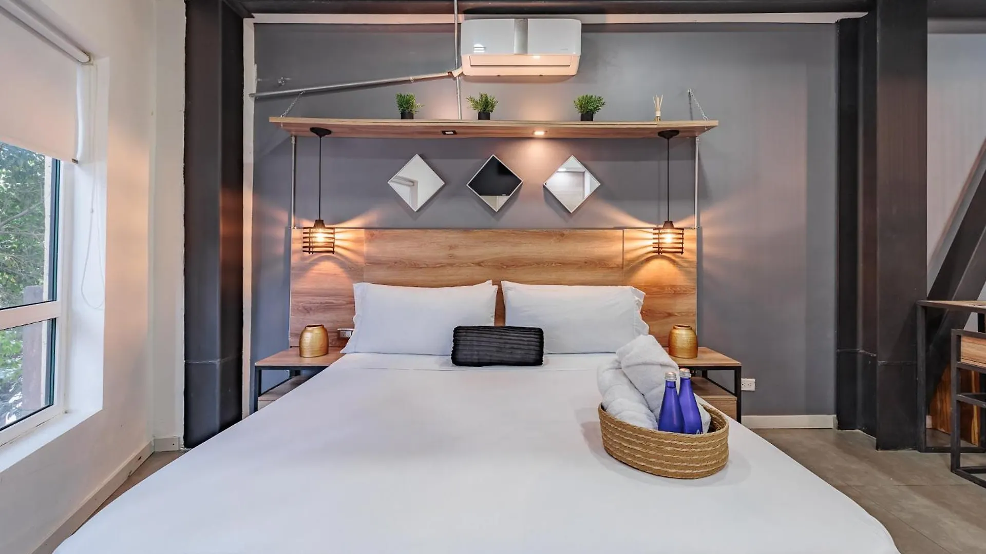 One Apartments Laureles 麦德林