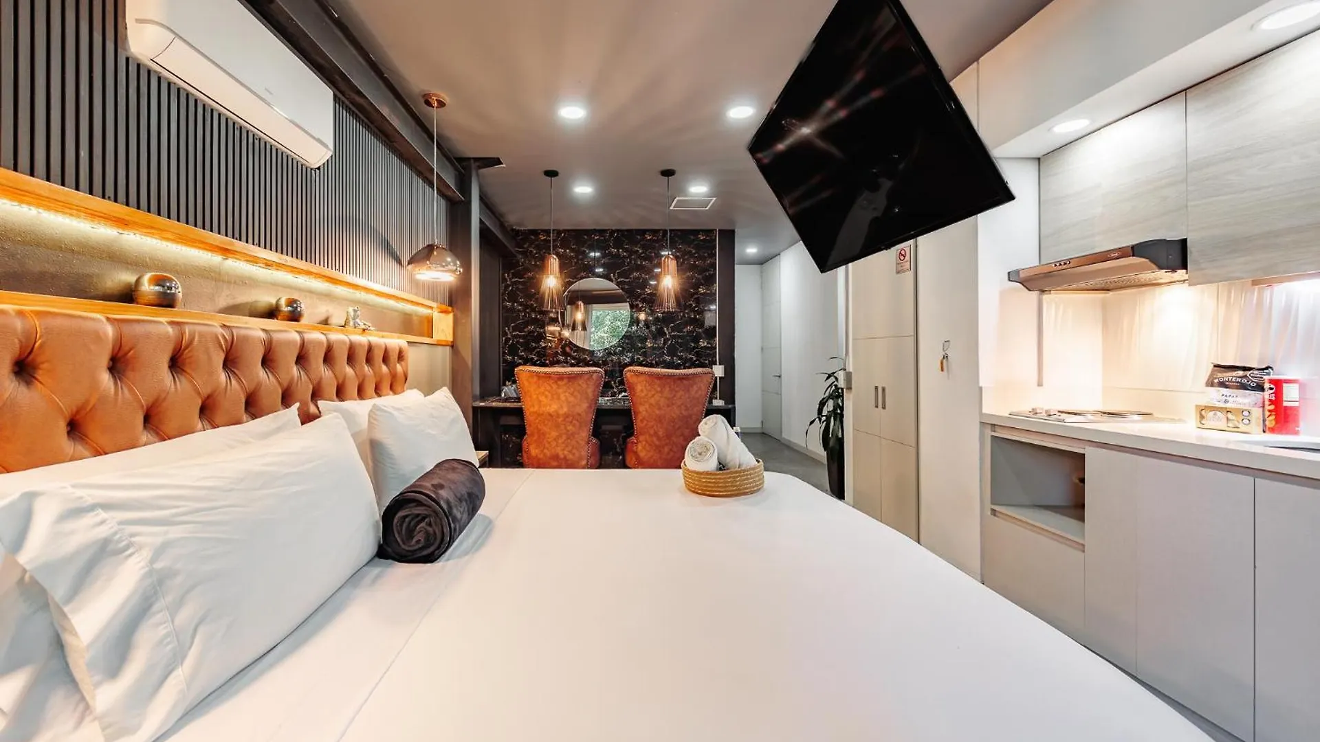 One Apartments Laureles 麦德林